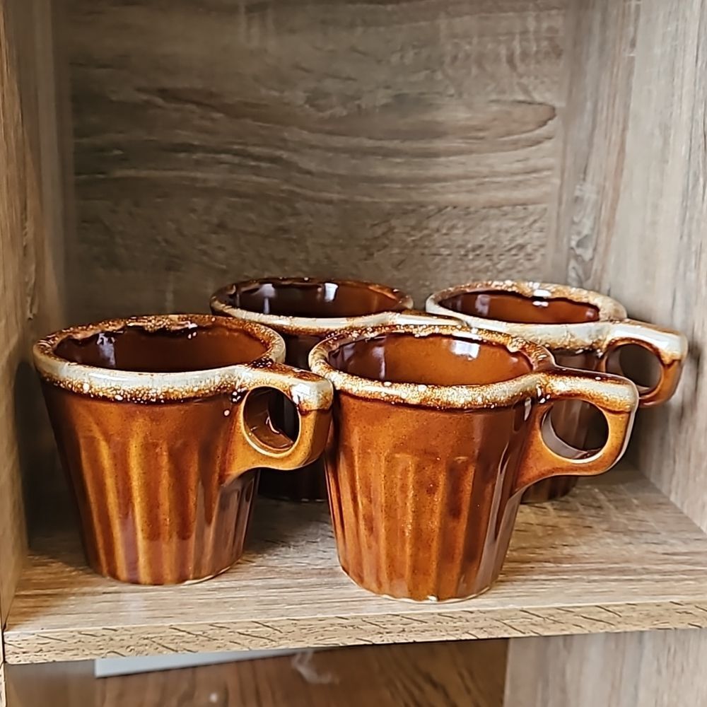 MONMOUTH Vintage 1960s Drip Mugs, Caramel Brown, Set of 4